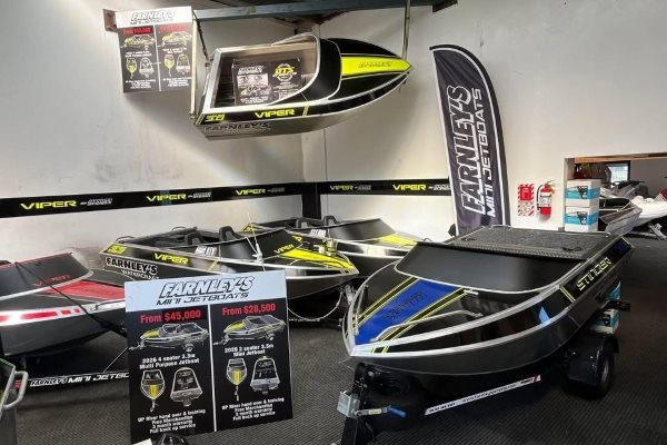 farnleys mini jetboats banner.jpg